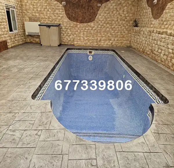 Borde de hormigón impresopara piscina